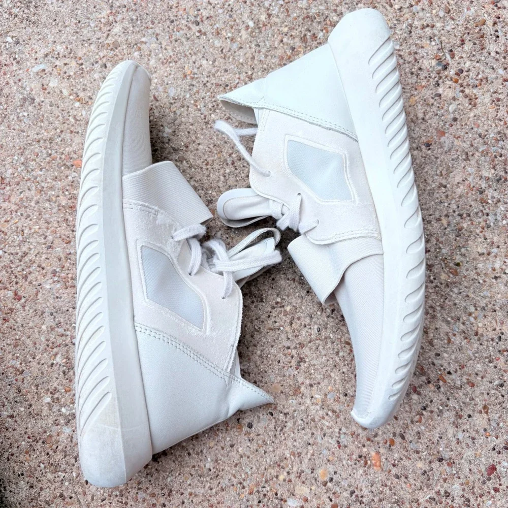Adidas Women's Tubular Defiant white size 7.5 lightweight flexible sneakers